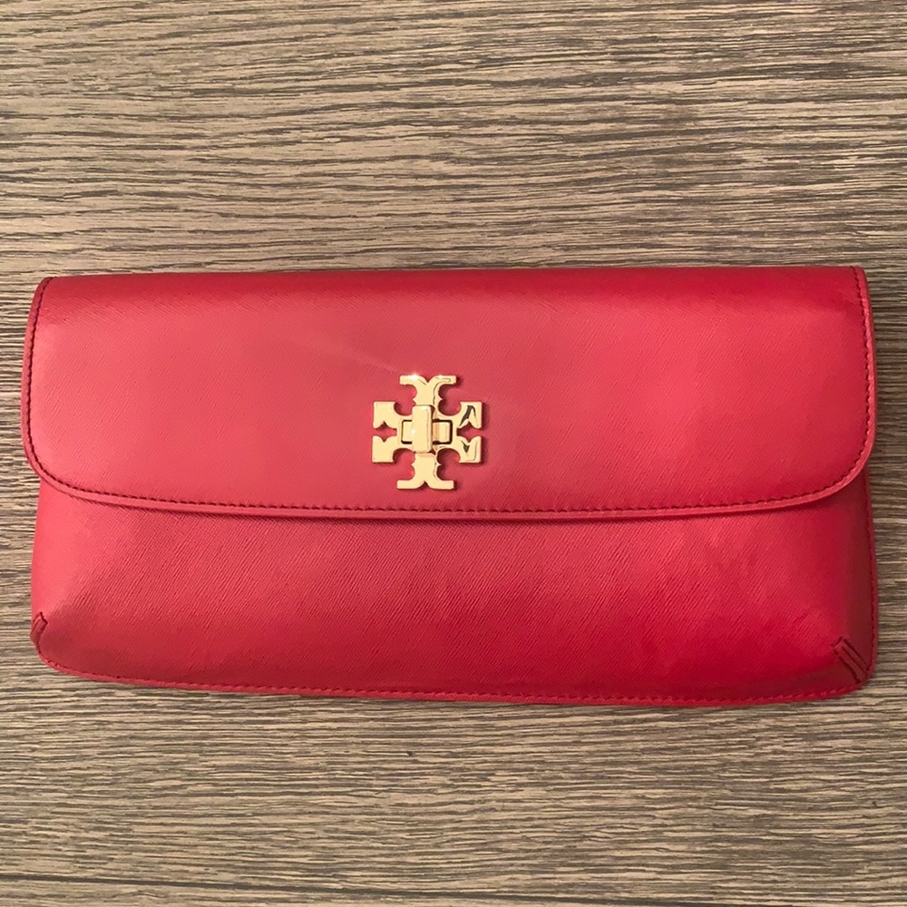 TORY BURCH DIANA SAFFIANO CLUTCH (RED)